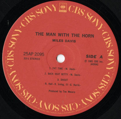 Miles Davis - The Man With The Horn (25AP 2095) CBS Sony
label