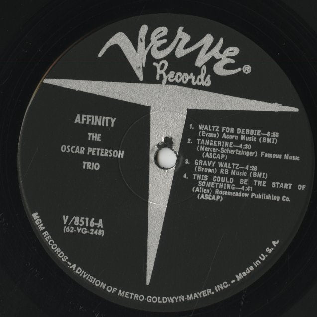 Oscar Peterson / オスカー・ピーターソン / Affinity (V-8516)
